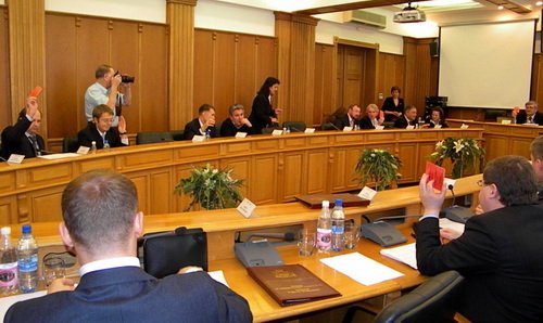 Депутаты Гордумы Екатеринбурга голосуют «за» здоровое и безопасное питание