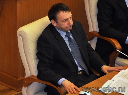 Владимир Герасименко волнуется за однопартийцев, лишенных возможности его сменить после перевыборов 2012 года