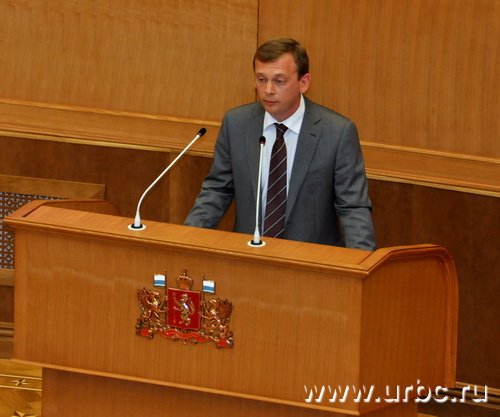 Министр финансов Свердловской области Константин Колтонюк сегодня дебютировал перед депутатами