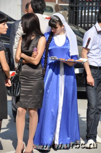 Немногие представительницы азербайджанской диаспоры в Екатеринбурге явились на праздник в национальных костюмах