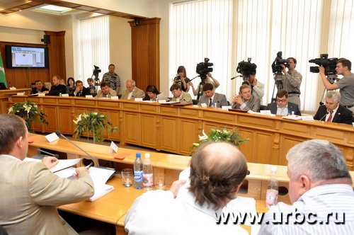 Депутаты Екатеринбургской гордумы заслушали отчет Аркадия Чернецкого об исполнении бюджета в 2009 году