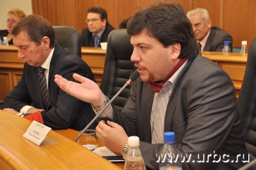 Леонид Волков предложил включить в комиссию всех желающих депутатов, но они на это не решились