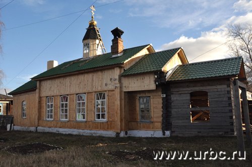 Восстановительные работы в махнёвской церкви идут полным ходом