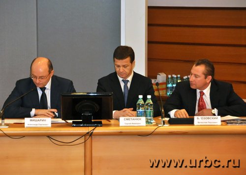Вячеслав Брозовский (справа) вживается в роль седьмого вице-премьера