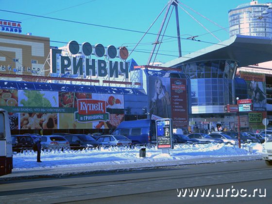 Этой общественной публичной парковки в центре Екатеринбурга через несколько лет может не стать