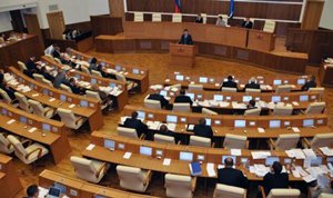 Свердловские депутаты начинают борьбу с коррупцией в себе