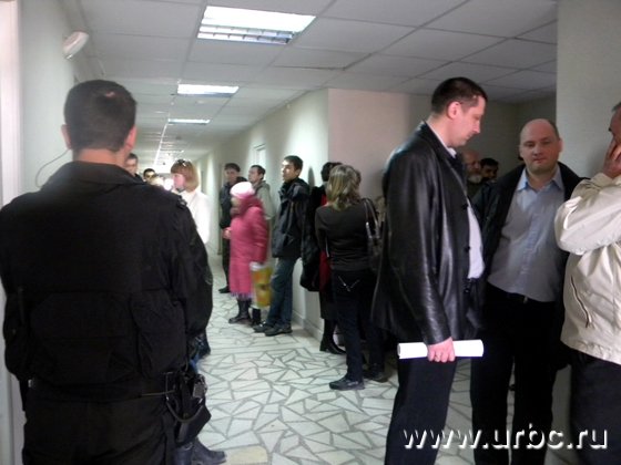 Поддержать Юрия Киселева в суд пришли соседи, журналисты и даже чиновники администрации города