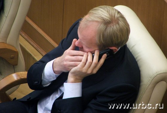 Сергей Чепиков, например, вел дебаты по телефону