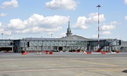 Экономией по безопасности: аэропорт Кольцово оштрафован за то, что не дает работать ФСБ