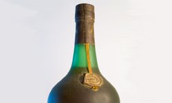 Топ-5 самых дорогих алкогольных напитков в магазинах Екатеринбурга Фотография предоставлена сайтом www.morguefile.com