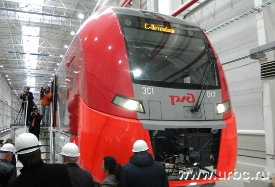 Новый локомотив «Ласточка», произведенный компанией Siemens