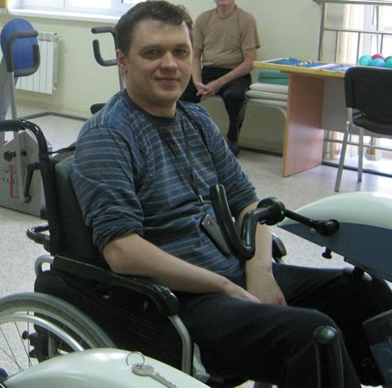 Фонд «С миром и любовью» собирает средства на реабилитацию Александра Березина после серьезной травмы позвоночника