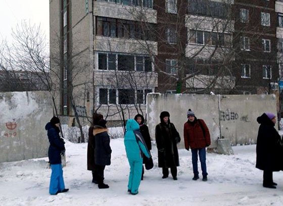 Жители Екатеринбурга вышли на улицу против стройки на ул. Опалихинской