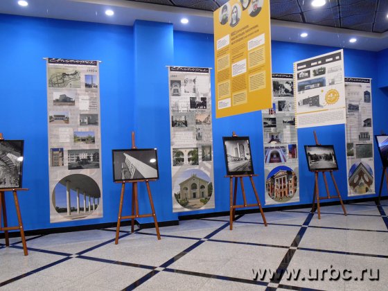 Выставка Алексея Комова, посвященная архитектуре Крыма
