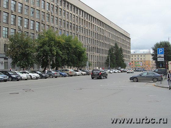 В Екатеринбурге созданы дополнительные платные парковки