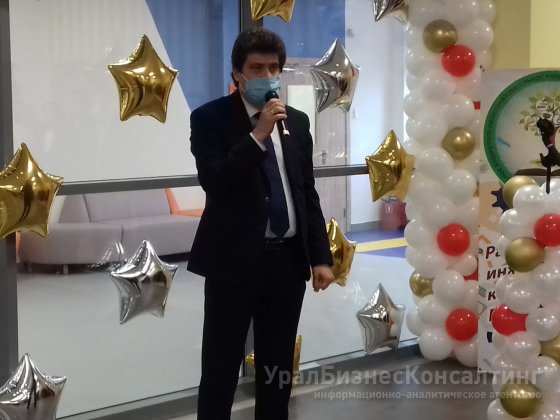 Глава Екатеринбурга открыл передовую школу в Академическом