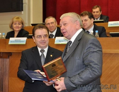 Избранный депутатом от КПРФ Владимир Коньков обещает служить избирателям, а не «Единой России»