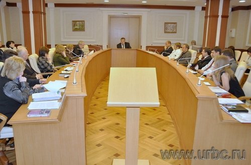 Свердловские депутаты требуют смены руководства ГУП «Фармация»