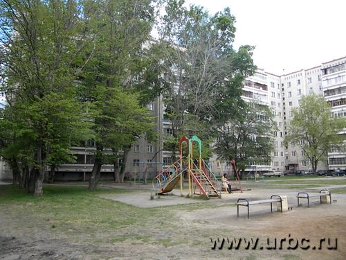 По инициативе жильцов дома на Черняховского, 45а, новые двухтарифные счетчики установлены во всех 239 квартирах