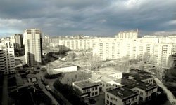 Контроль за дворами и парковками Екатеринбурга переложат на горожан