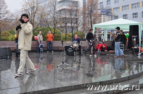 В Екатеринбурге прошел митинг в поддержку выборов мэра