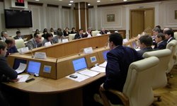 Без единороссов не справиться: сбор подписей за отставку Виталия Недельского буксует