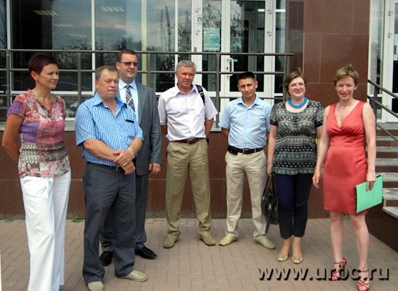 Представители администрации Екатеринбурга и управляющих компаний посетили открытие отделения «ЕРЦ»
