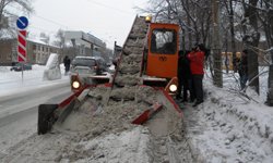 Инспектор Мороз: с начала зимы с улиц Екатеринбурга убрали почти 1 млн тонн снега