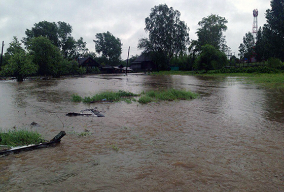 В Свердловской области из-за дождей затопило поселок Махнево