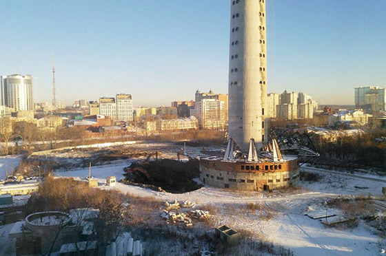 Возле недостроенной телебашни в Екатеринбурге начались земляные работы