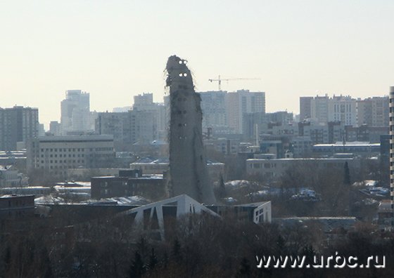 Недостроенную телебашню в Екатеринбурге не смогли снести до конца