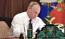 Экономический вектор новых «майских указов». Фотография с официального сайта Кремля
