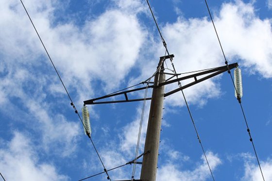 Россети ФСК ЕЭС установили новые опоры на двух линиях электропередачи в Свердловской области