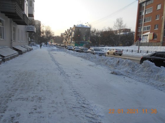 В Екатеринбурге на УК «Ремстройкомплекс» составили административные протоколы за неубранный снег