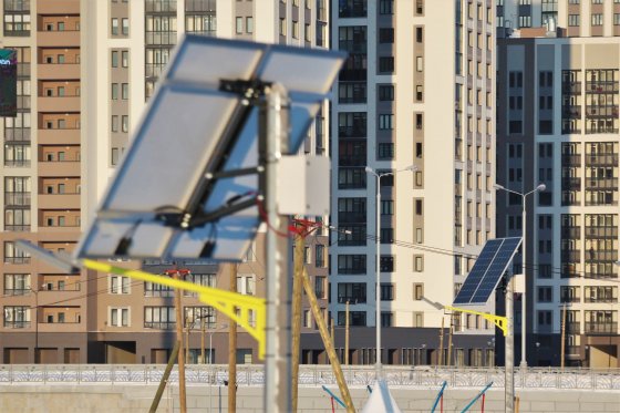 Преображенский парк в Академическом районе Екатеринбурга оборудовали автономным освещением на солнечных батареях