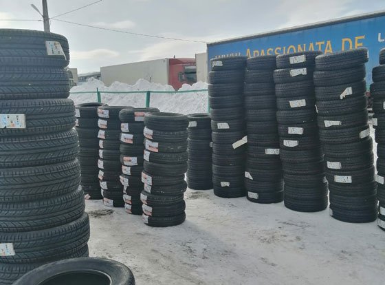 Челябинские таможенники изъяли 946 шин без маркировки из Украины, Словакии и Китая