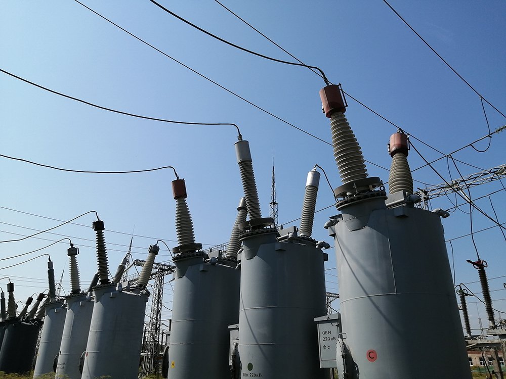 «Россети ФСК ЕЭС» установили новые трансформаторы тока и напряжения на подстанции «Ижевск»