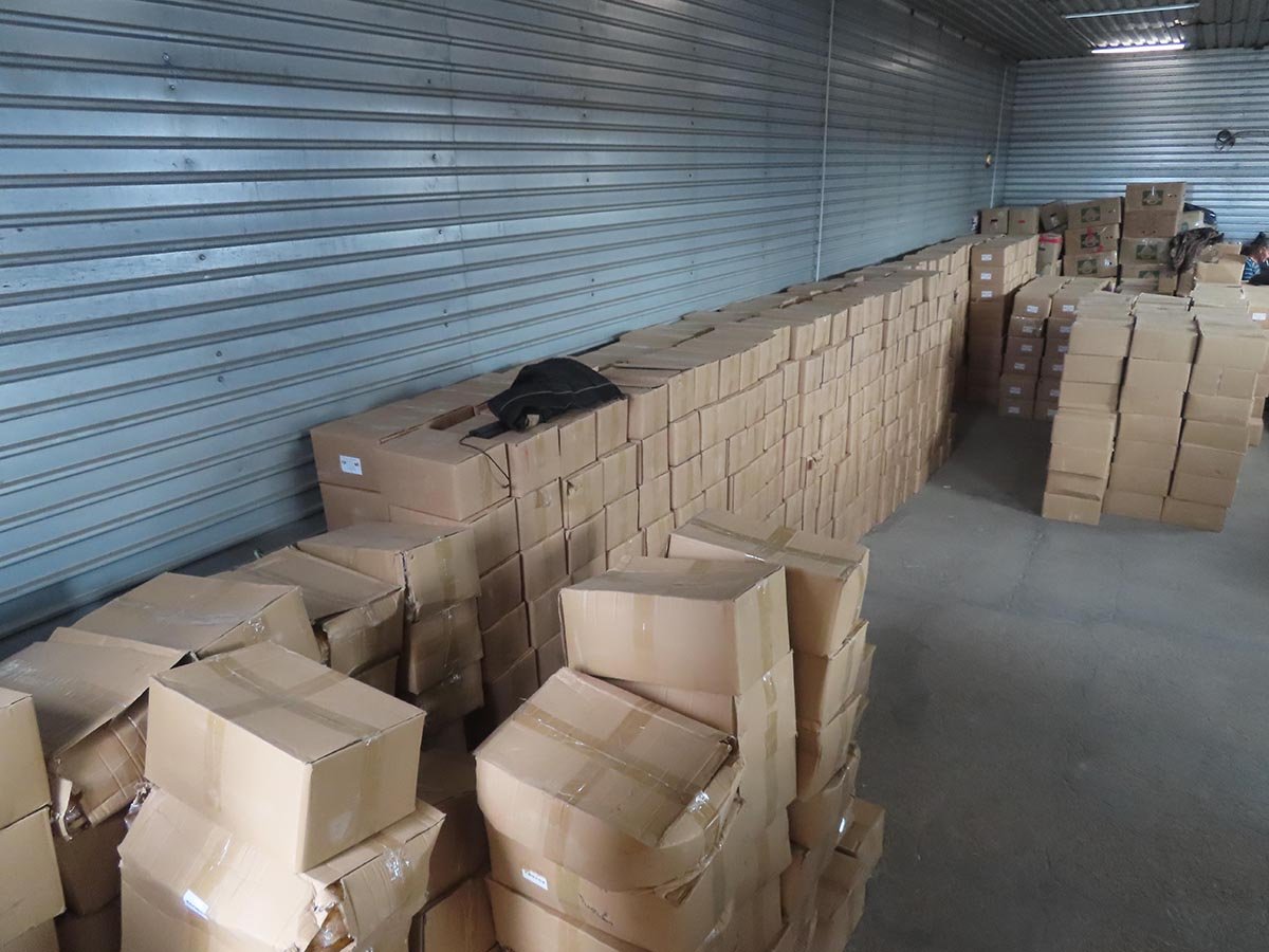 Челябинские таможенники пресекли ввоз в РФ более 10 тонн кондитерских изделий из Китая
