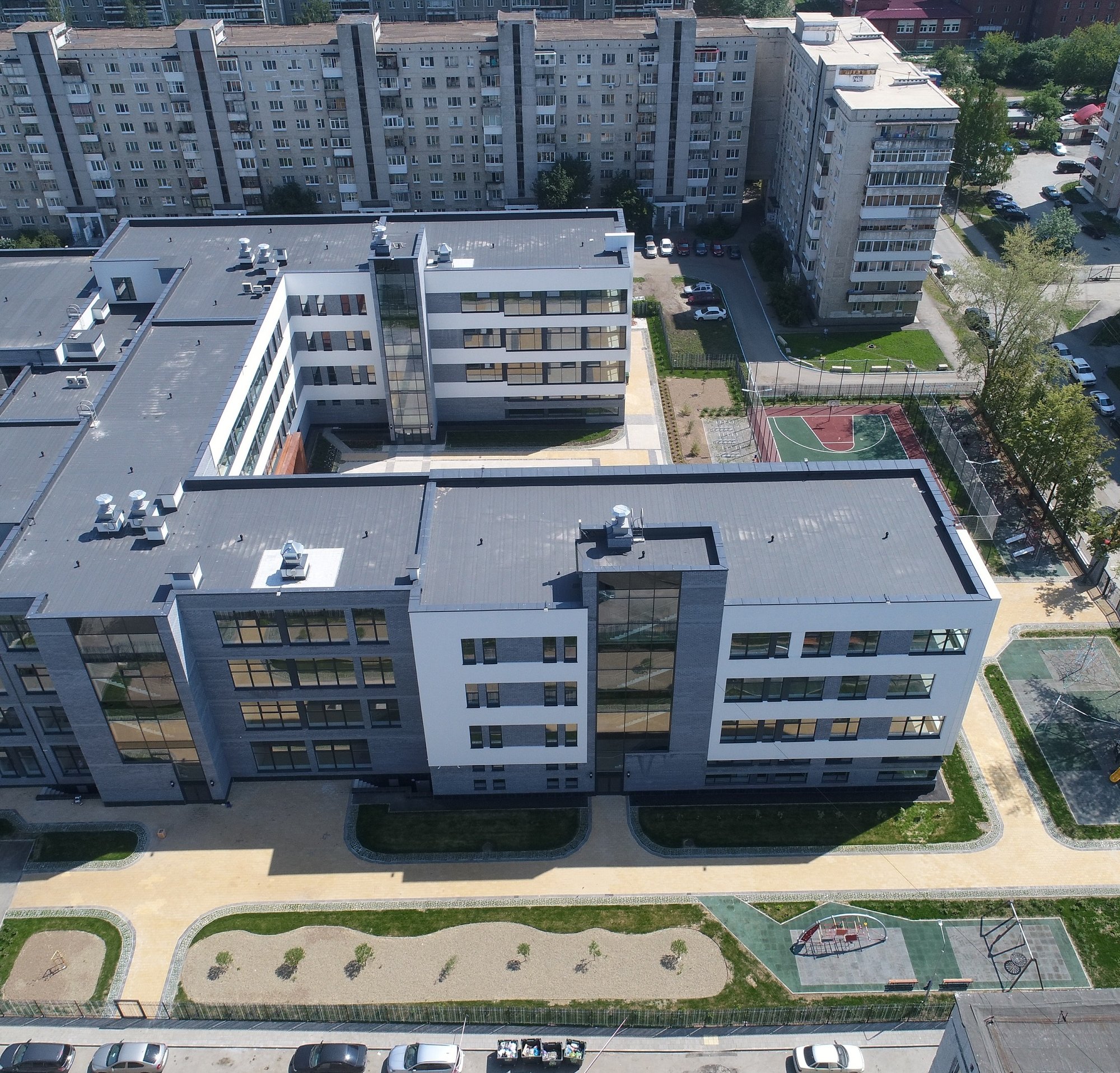 «Атомстройкомплекс» завершил реконструкцию школы № 80 в Екатеринбурге