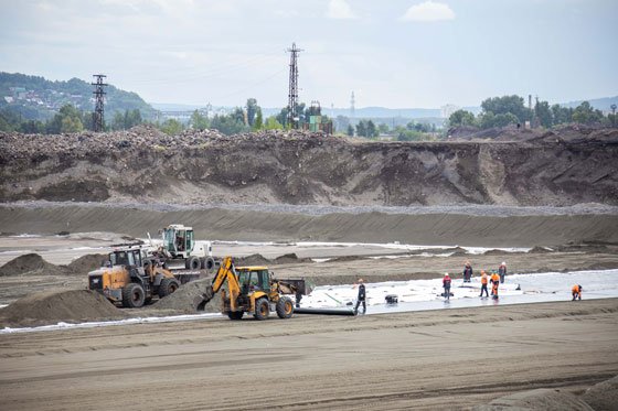 ЕВРАЗ инвестирует более 500 млн рублей в строительство современного полигона твердых промышленных отходов