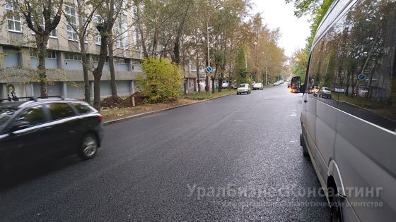 На отремонтированной улице Гагарина в Екатеринбурге осталось нанести дорожную разметку