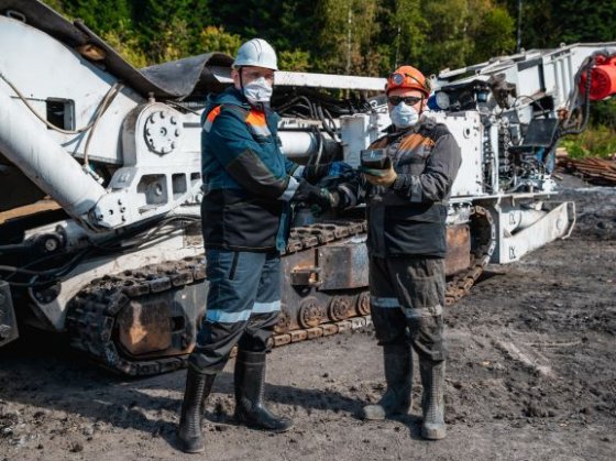На шахте «Усковская» Распадской угольной компании заложили устье первой горной выработки пласта 48