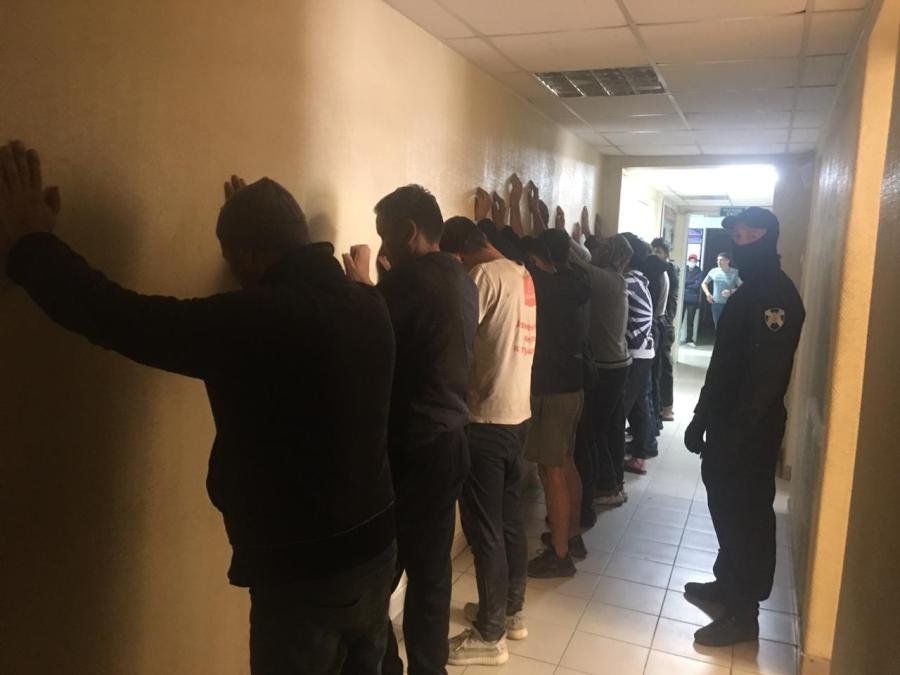 В Свердловской области за неделю выявили 940 нарушений миграционного законодательства