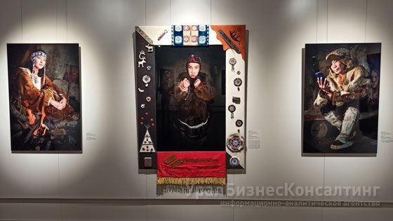 В Екатеринбургском музее ИЗО открывается авторская фотовыставка Ольги Мичи «Уязвимые»