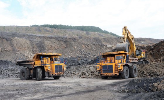На разрезе «Распадский-Коксовый» Распадской угольной компании введены в эксплуатацию собственные экскаваторы тяжелого класса