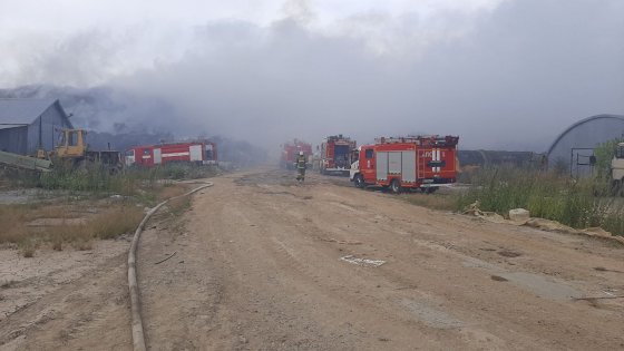 Для тушения пожара в Березовском задействовали дополнительно 12 единиц техники 
