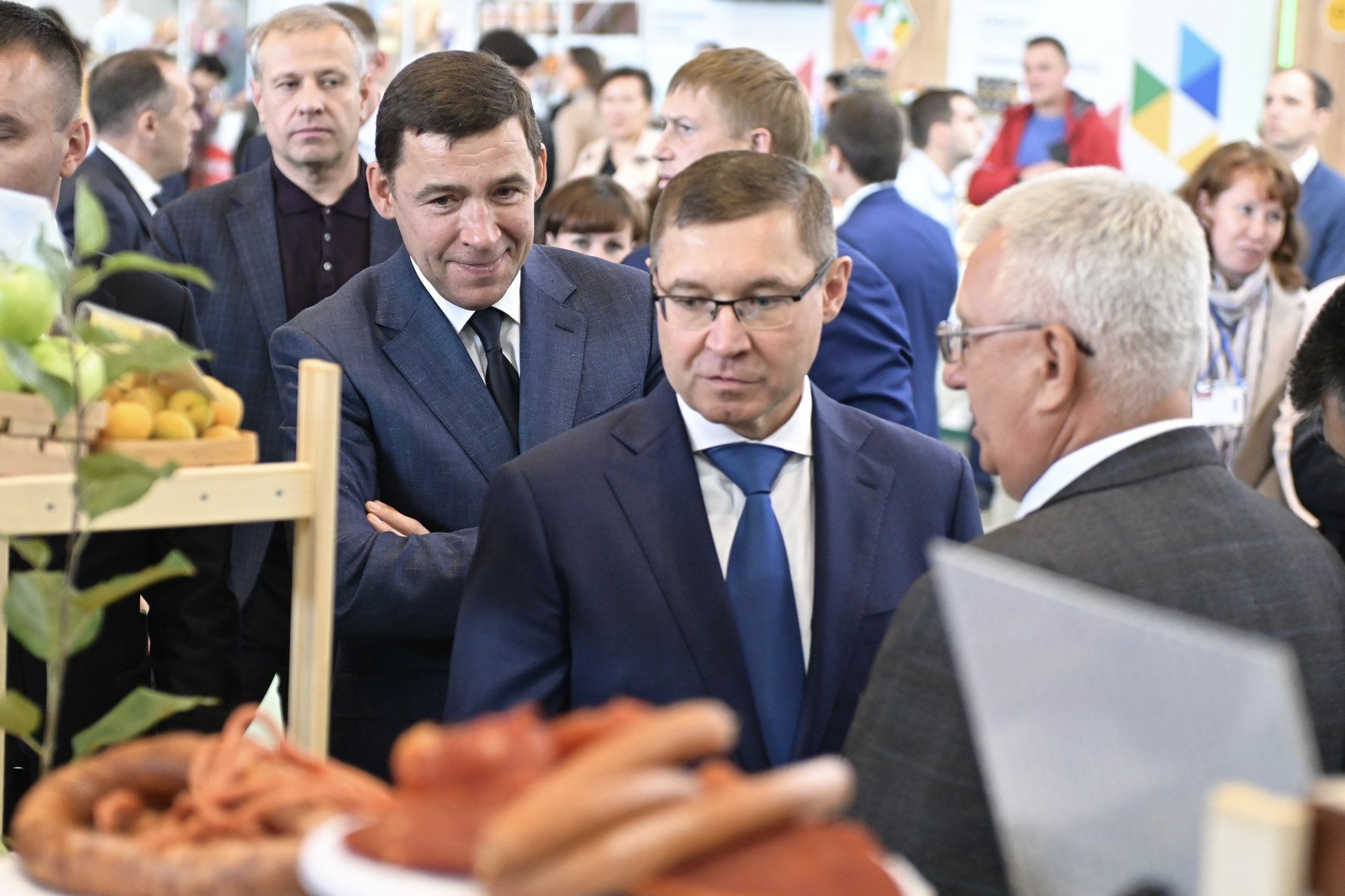 Свердловский губернатор Евгений Куйвашев принял участие в открытии крупнейшей агропромышленной выставки УрФО