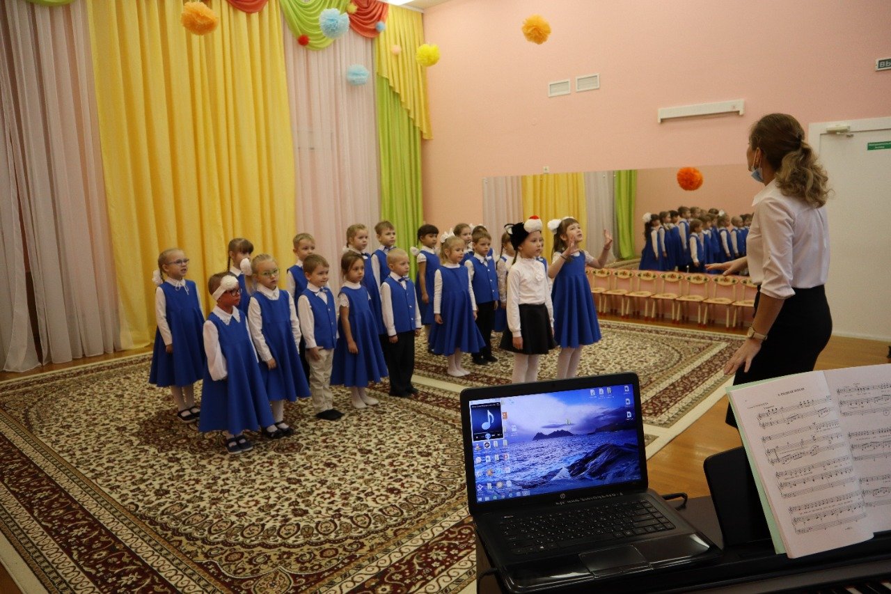 В Академическом районе Екатеринбурга в седьмой раз проходит «Битва хоров» среди воспитанников детских садов