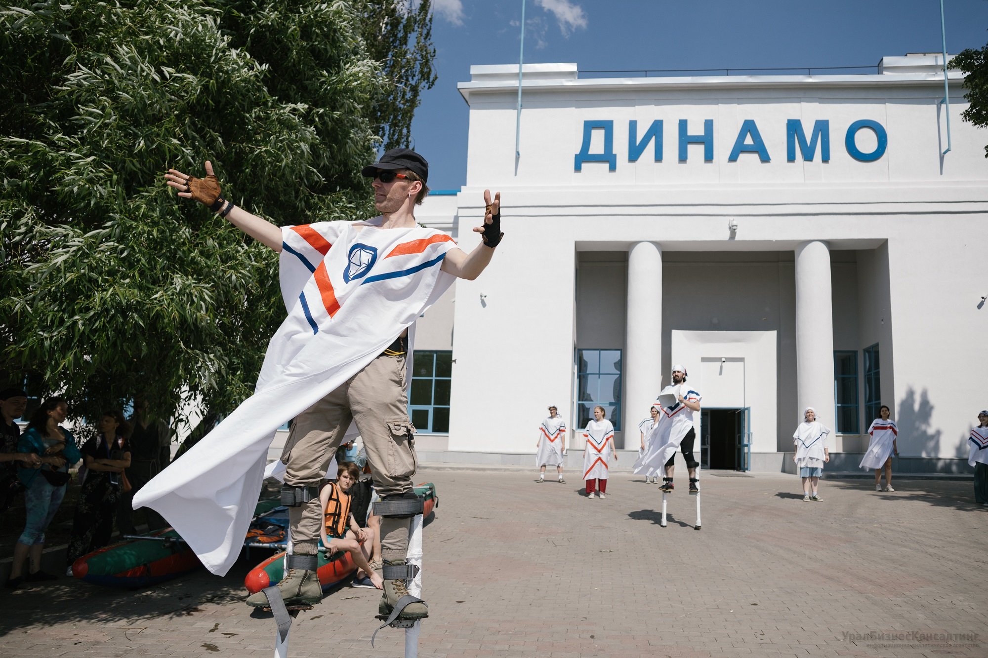 Организаторы паблик-арт программы «ЧО» приглашают жителей Екатеринбурга на театрализованные сплавы по Исети