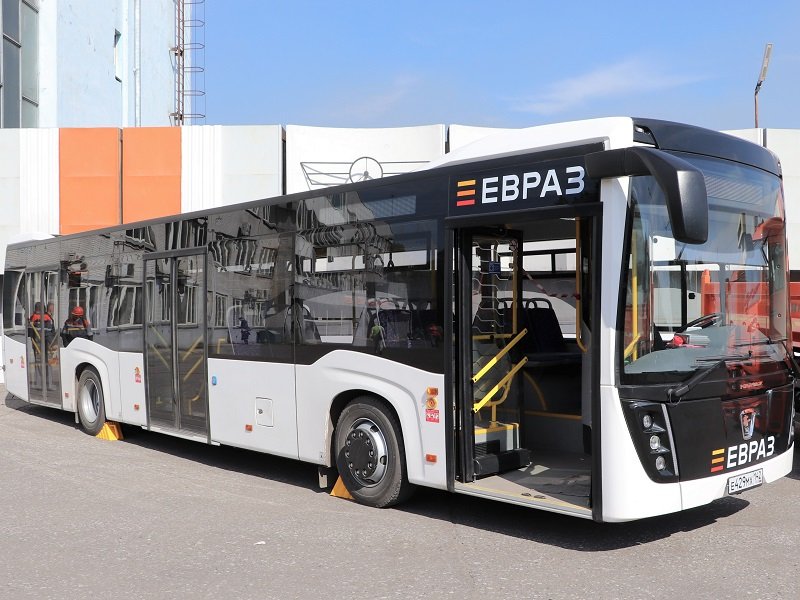 Автотранспортное управление ЕВРАЗ ЗСМК приобрело три новых автобуса для перевозки сотрудников комбината